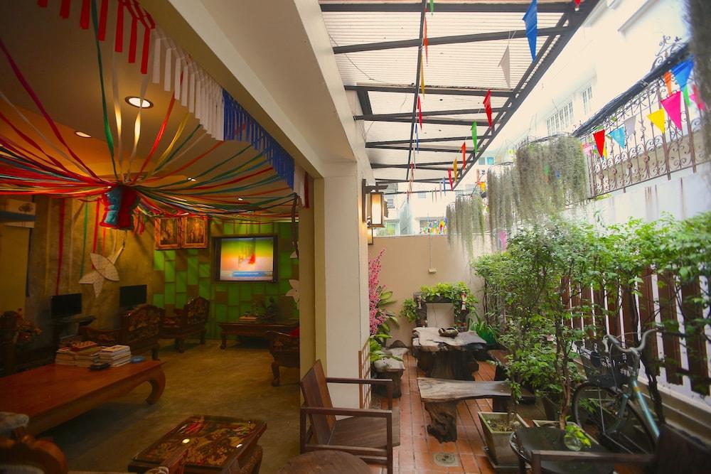 At Smile Oasis Houses Bangkok Bagian luar foto